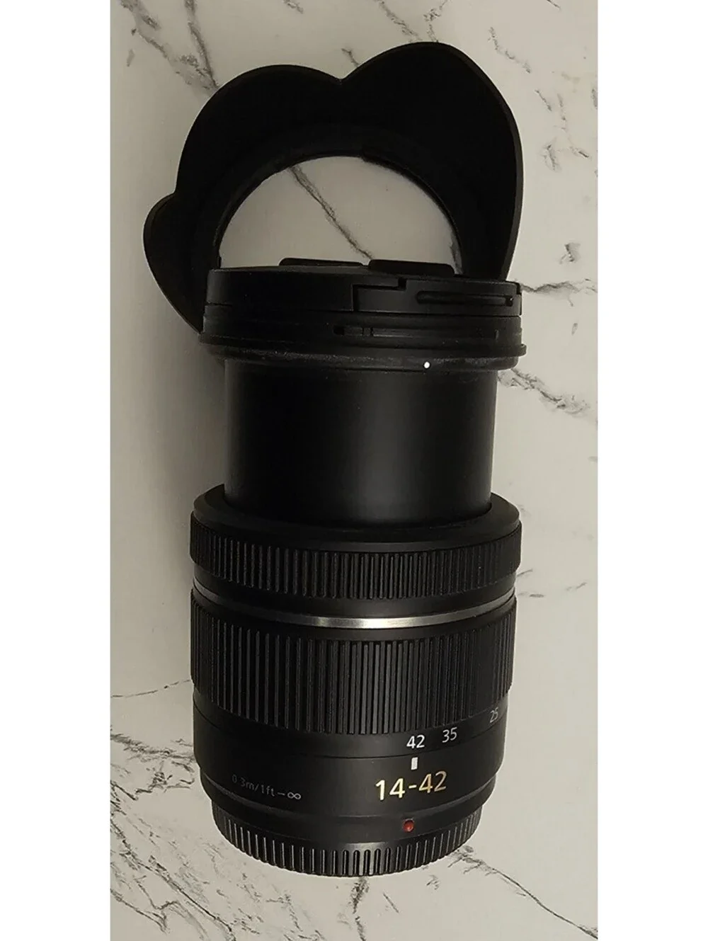 Panasonic Lumix G Vario 14-42mm f/3.5-5.6 Mega OIS Micro Four Thirds lens
